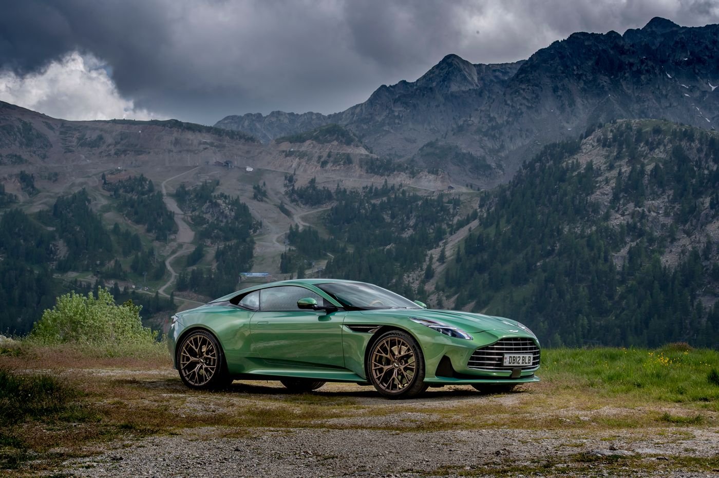 Aston Martin Unveils The Worlds First Super Tourer The Db12 Sharks Magazine 7786