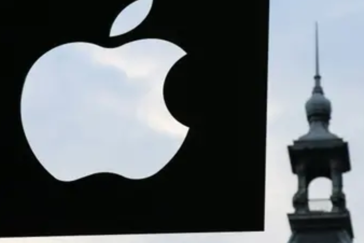 Apple denied allegations of violating a court order restricting the App Store and urged a federal judge to dismiss Epic Games' action.