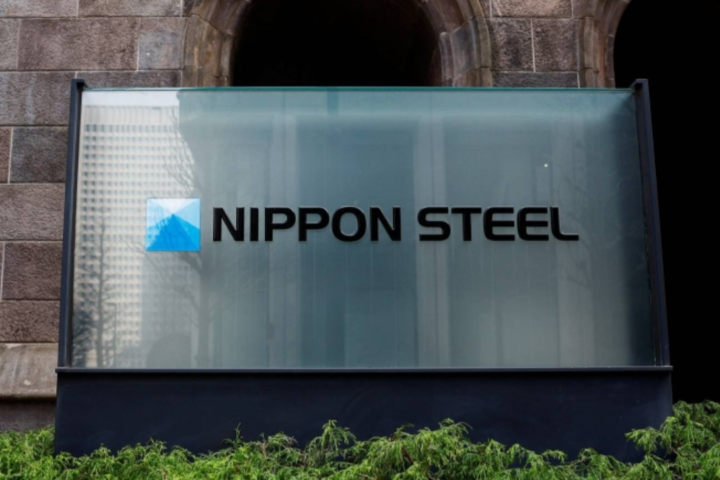 U.S. Steel shareholders on Friday backed its proposed $14.9 billion purchase by Japan's Nippon Steel, as expected. This move takes the coalition one step ahead of completion even as political resistance to the deal mounts.