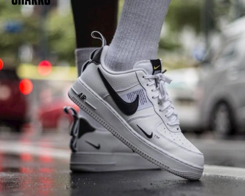 Nike will roll out new $100-and-under footwear in nations around the world, its chief financial officer announced Thursday.