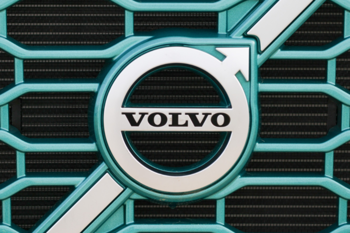 Volvo Cars has began shifting production of its electric cars (EVs) from China to Belgium.