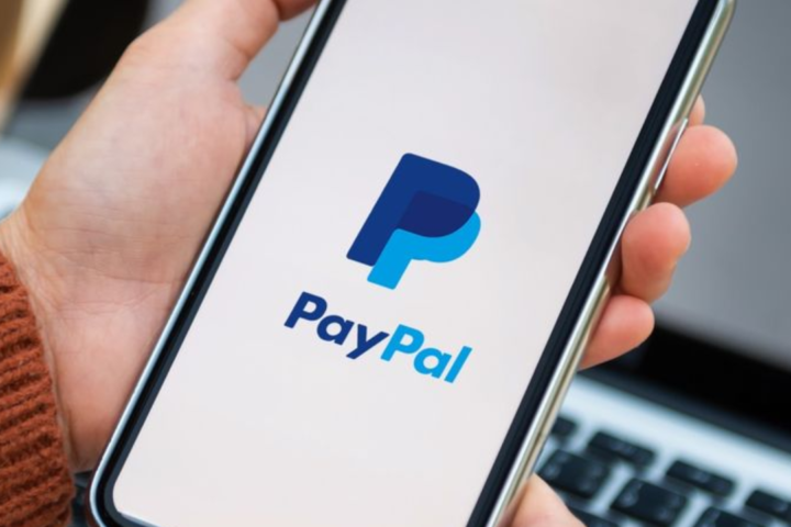 PayPal has hired Srini Venkatesan, one of Walmart's top tech directors, as its new chief tech officer. The firm told Reuters on Thursday that Venkatesan would lead its stimulus into AI.