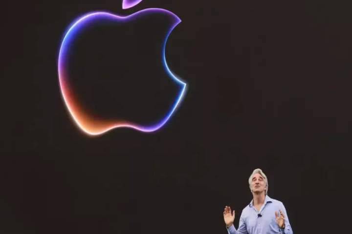 Bloomberg News reported on Sunday that Apple's future artificial intelligence (AI) features might be delayed.