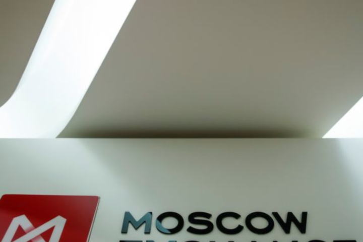 The Moscow Stock Exchange (MOEX) is actively studying legal alternatives for challenging sanctions imposed by the United States and Britain.